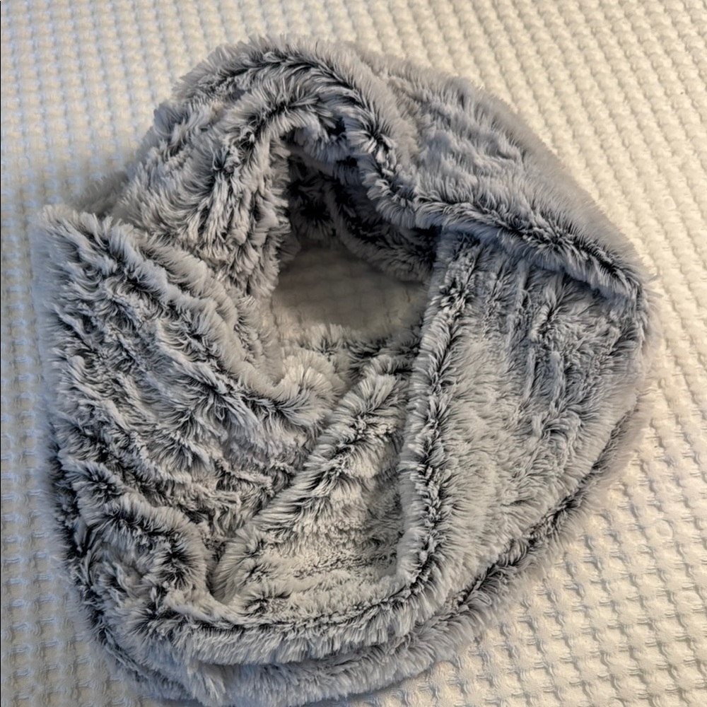 Soft Faux Fur Infinity Scarf